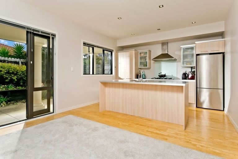 Photo of property in Point Ridge, 130 Gills Road, Albany Heights, Auckland, 0632