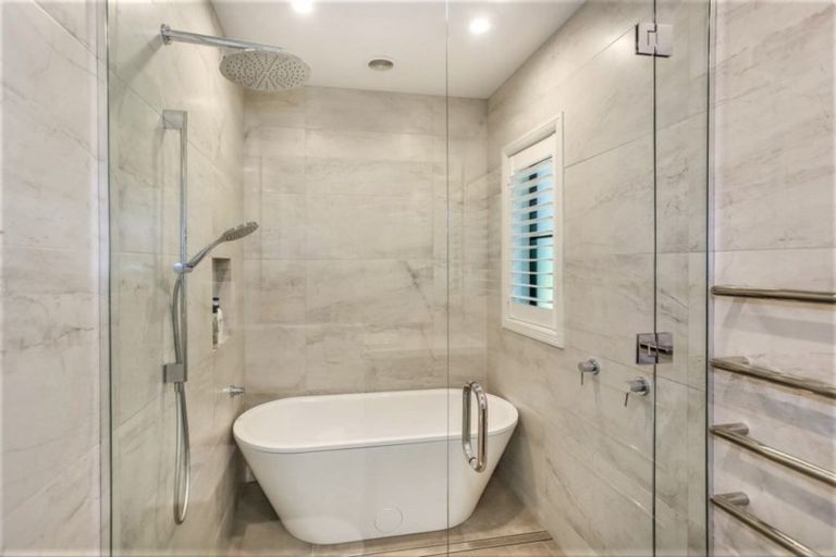 Photo of property in 54 Derbyshire Lane, Karaka, Papakura, 2580