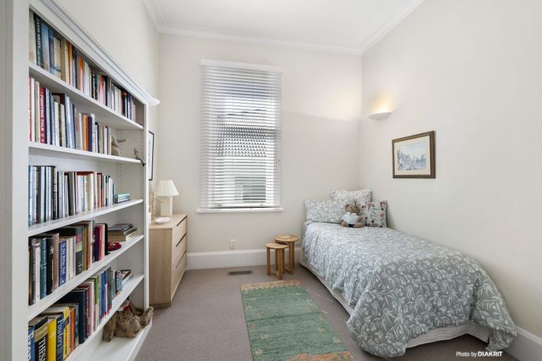 Photo of property in 29 Rimu Road, Kelburn, Wellington, 6012