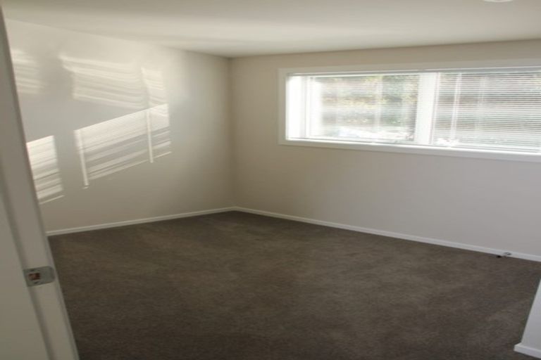 Photo of property in 61u6 Black Rock Road, Newlands, Wellington, 6037