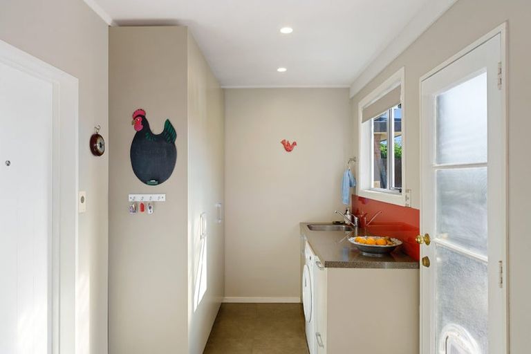 Photo of property in 29 Kapanui Road, Waikanae, 5036