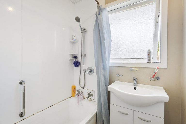 Photo of property in 11 Blampied Road, Otara, Auckland, 2023