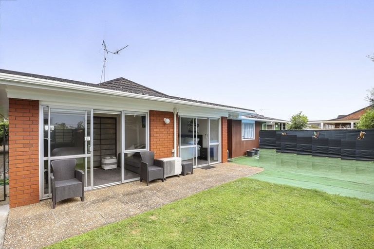 Photo of property in 102a U1 Sandwich Road, St Andrews, Hamilton, 3200