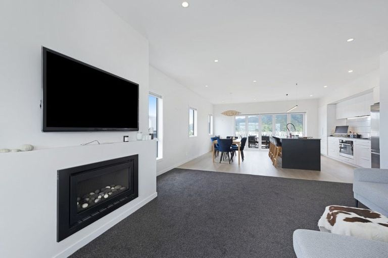 Photo of property in 74u5 Jubilee Road, Khandallah, Wellington, 6035