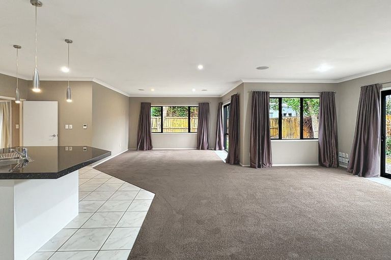 Photo of property in 45 The Esplanade, Huntington, Hamilton, 3210