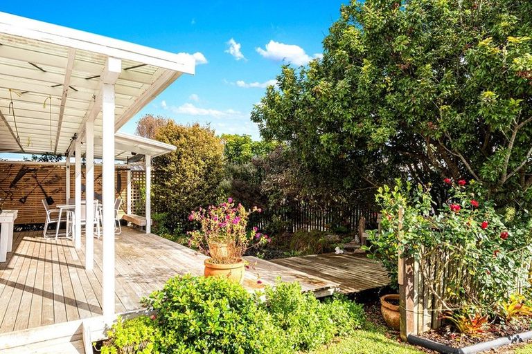Photo of property in 25 Clark Street, Hikurangi, 0114