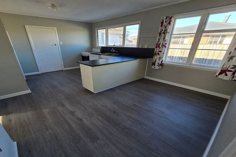 Photo of property in 21 Bainton Street, Bishopdale, Christchurch, 8053