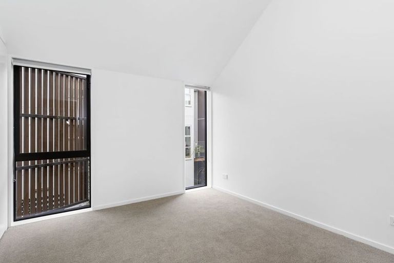 Photo of property in 1/7 Grove Road, Papakura, 2110