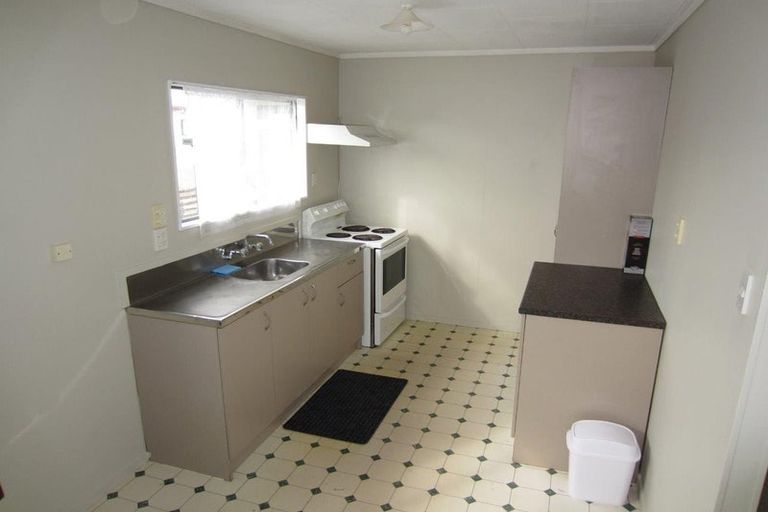 Photo of property in 1 Silkwood Lane, Melville, Hamilton, 3206