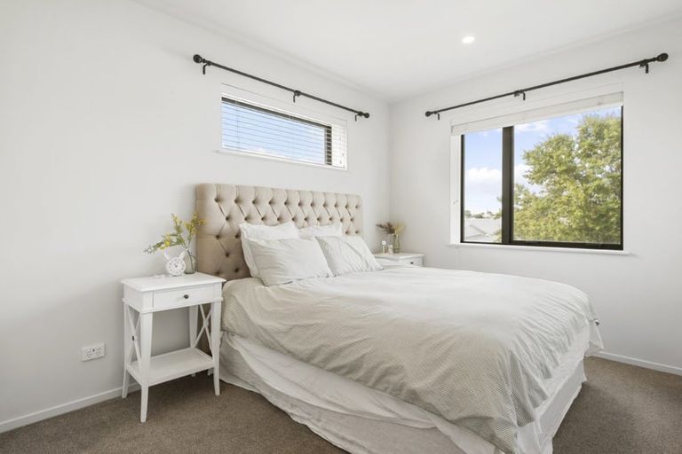 Photo of property in 210/165 Lake Road, Northcote, Auckland, 0627