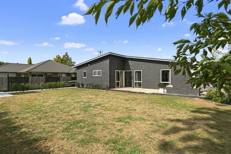 Photo of property in 11 Henry Bell Close, Leamington, Cambridge, 3432