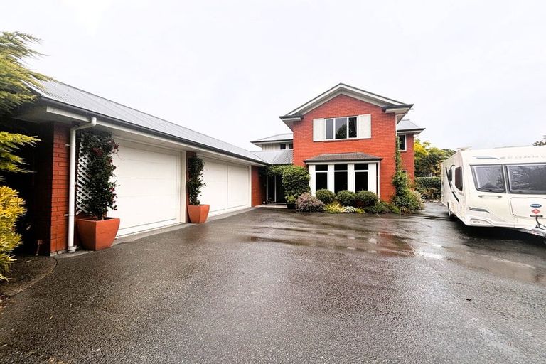 Photo of property in 11 Kereru Lane, Riccarton, Christchurch, 8011