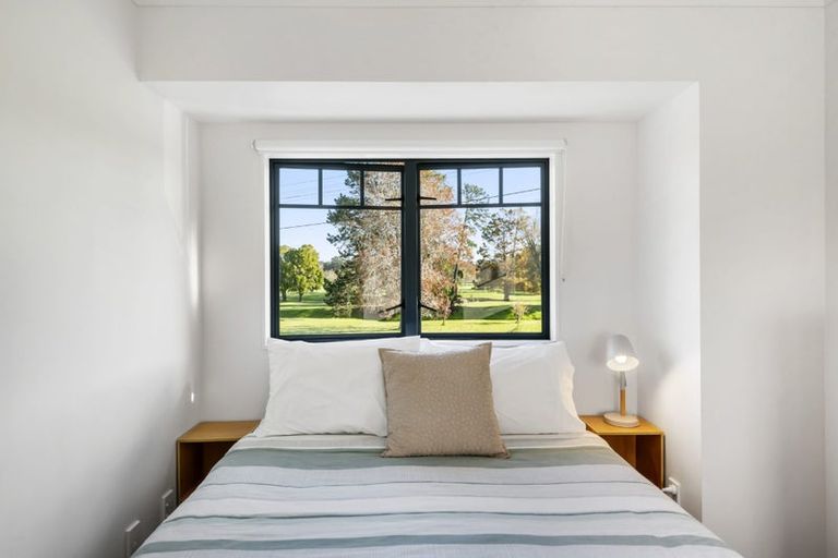 Photo of property in 54 Wairoa Road, Narrow Neck, Auckland, 0624