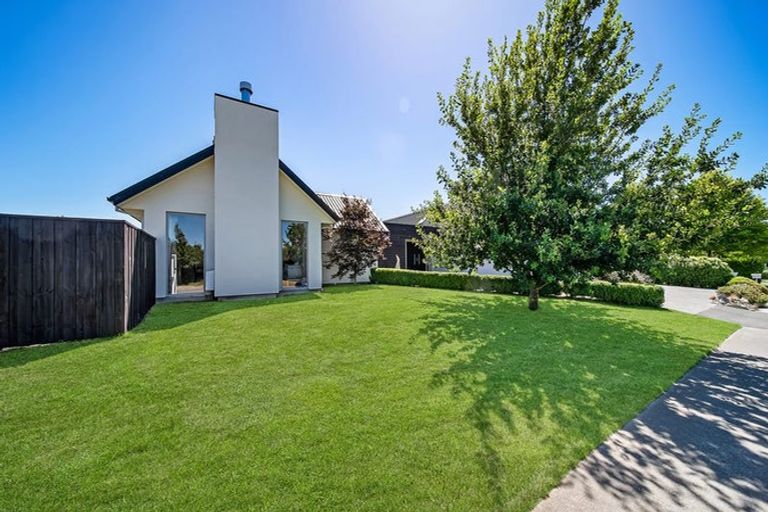 Photo of property in 19 Rossington Drive, West Melton, 7618