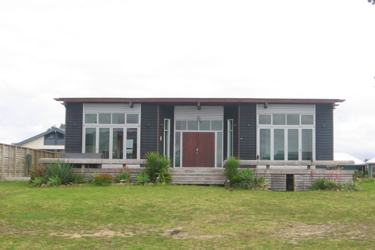 Photo of property in 157 Kowhai Avenue, Matarangi, Whitianga, 3592