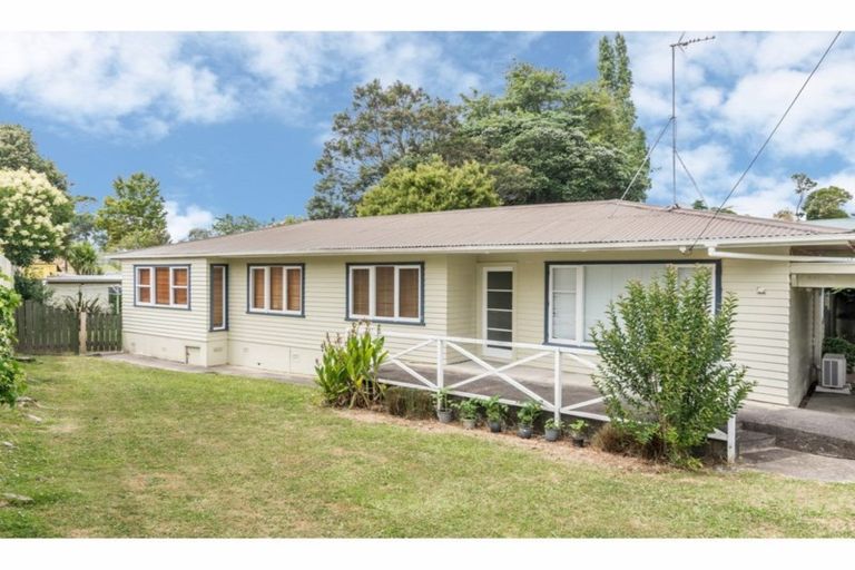 Photo of property in 46 Stottholm Road, Titirangi, Auckland, 0604