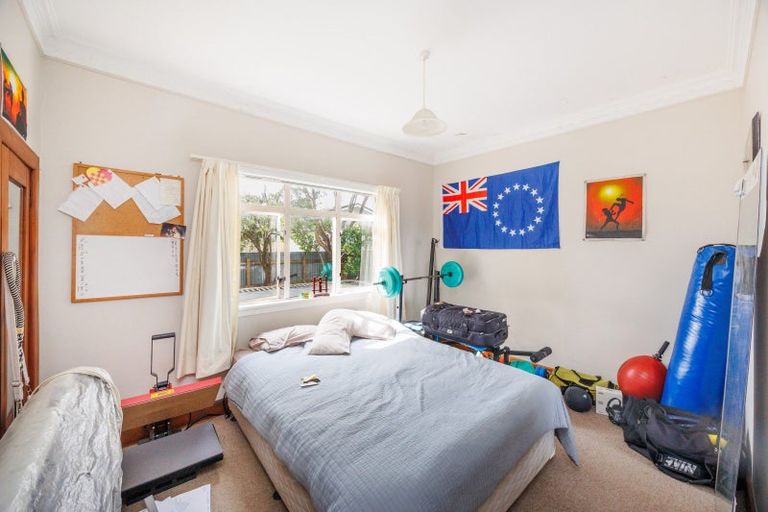 Photo of property in 111 Victoria Avenue, Hokowhitu, Palmerston North, 4410