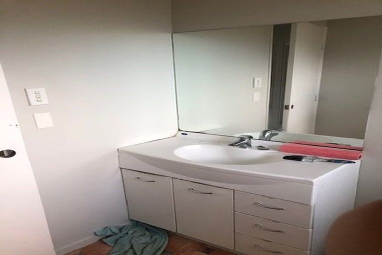 Photo of property in 1/59 Archibald Road, Kelston, Auckland, 0602