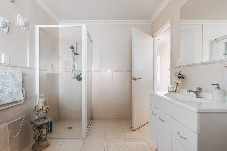 Photo of property in 26 Holyoake Terrace, Omokoroa, 3114