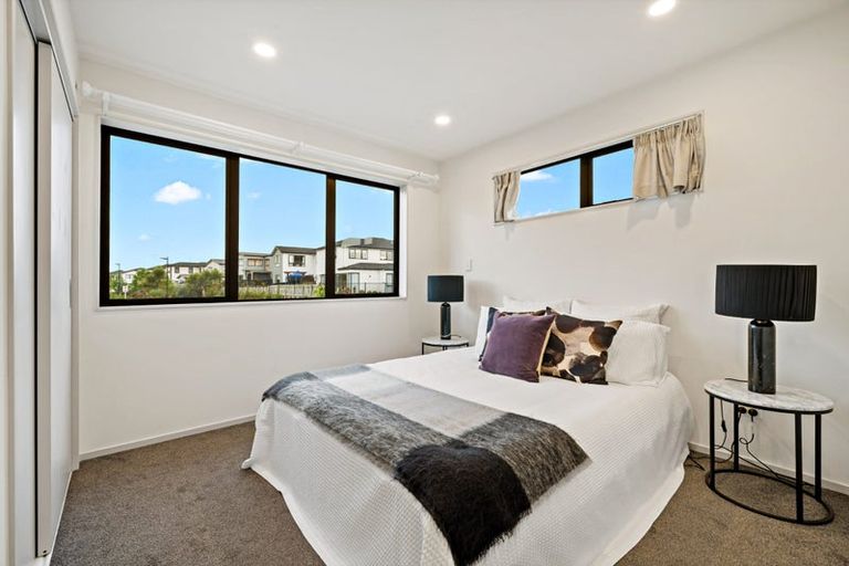 Photo of property in 70 Kano Way, Hobsonville, Auckland, 0616