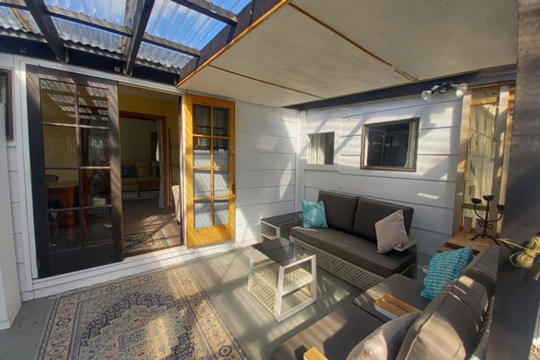 Photo of property in 33 Clifden Highway, Tuatapere, 9620