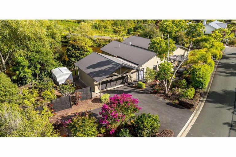 Photo of property in 15 Alderton Drive, Kerikeri, 0230