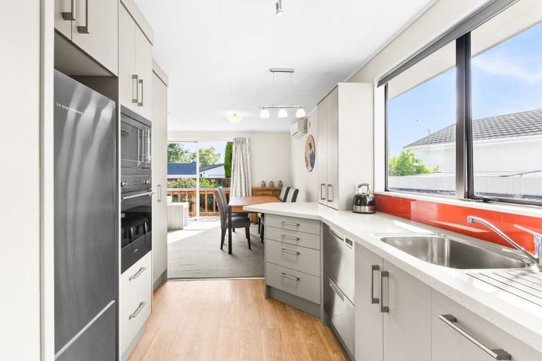 Photo of property in 2 Otatara Road, Taradale, Napier, 4112