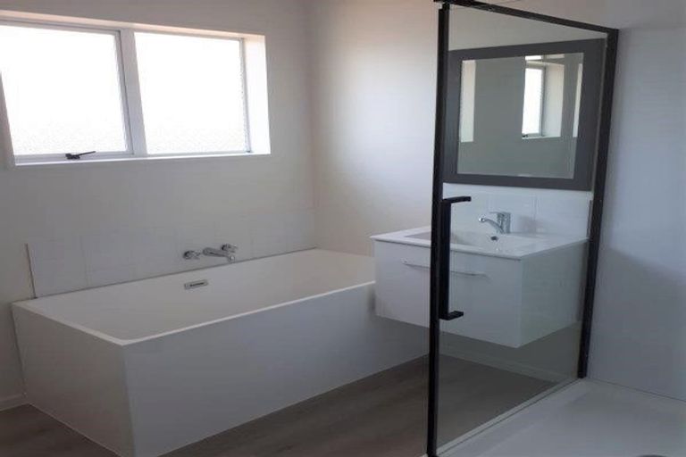 Photo of property in 14 Harrall Place, Kaiapoi, 7630