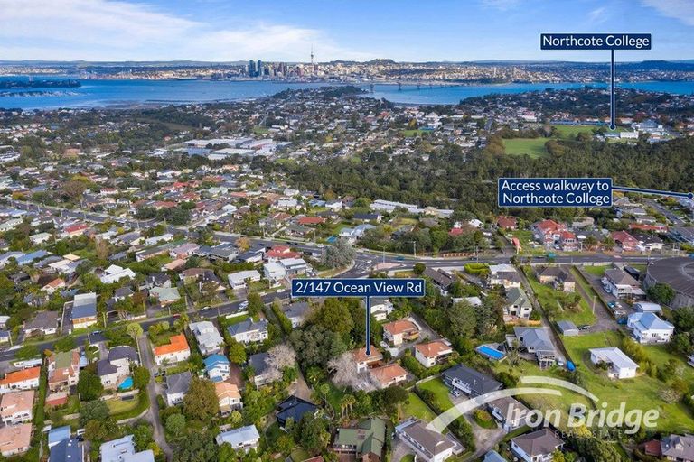 Photo of property in 2/147 Ocean View Road, Hillcrest, Auckland, 0627