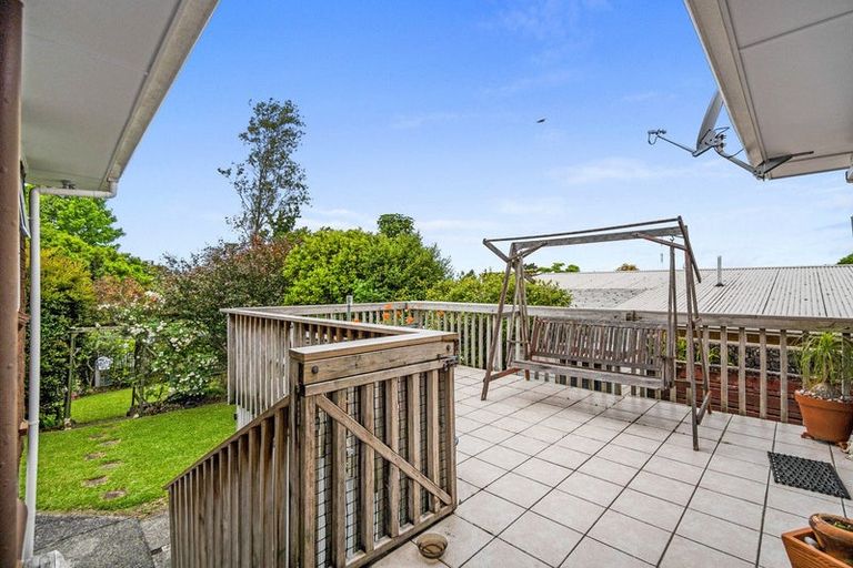 Photo of property in 30 Hartley Terrace, Massey, Auckland, 0614