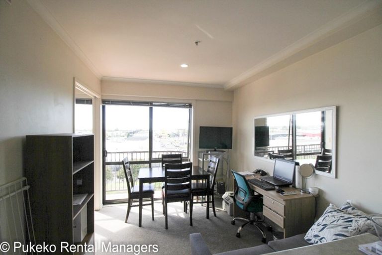 Photo of property in 3d/18 Ronwood Avenue, Manukau, Auckland, 2104