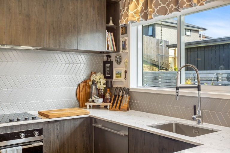 Photo of property in 12 Urumaraki Avenue, Helensville, 0800