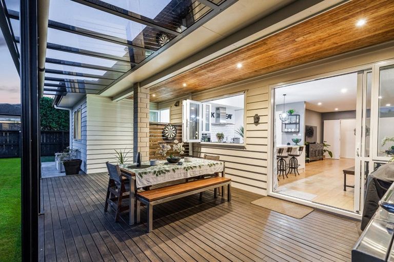 Photo of property in 17 Floyd Road, Riverhead, 0820