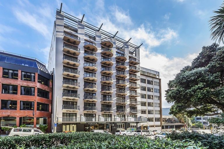 Photo of property in Atrium Towers, 4o/154 The Terrace, Wellington Central, Wellington, 6011