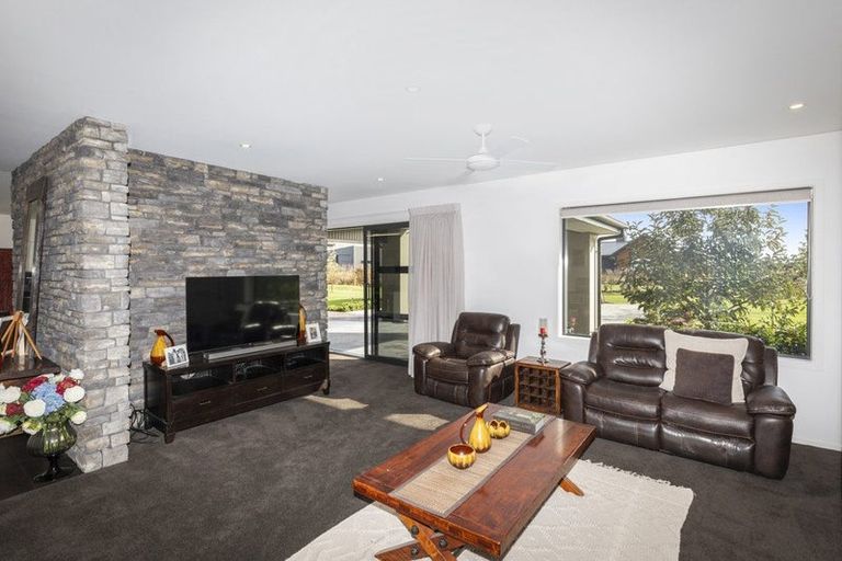 Photo of property in 25 Hallfield Drive, Ohoka, Kaiapoi, 7692