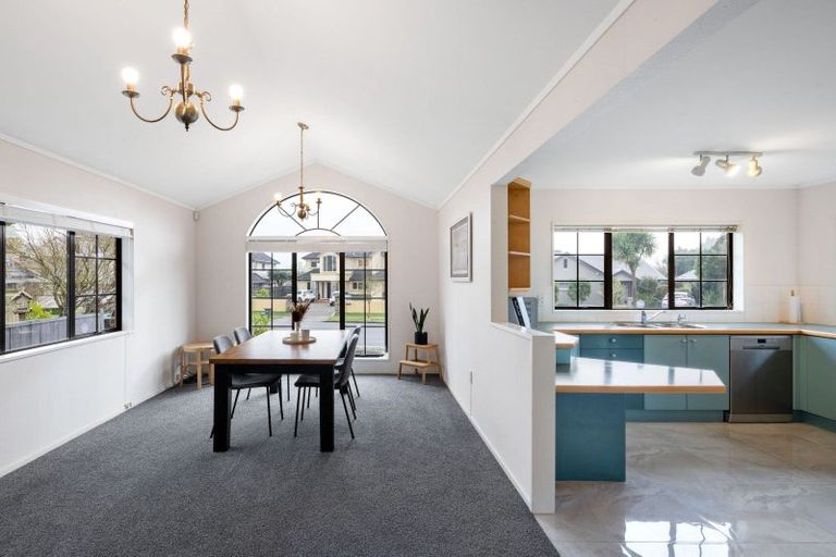 Photo of property in 34 Keswick Crescent, Huntington, Hamilton, 3210