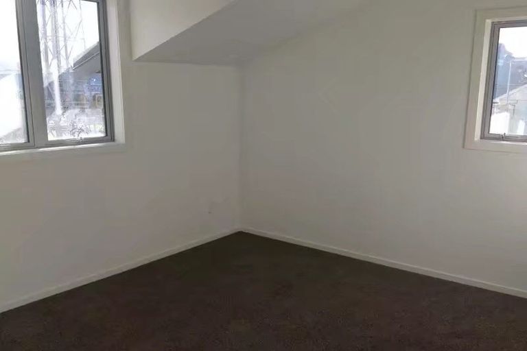 Photo of property in 50 Elizabeth Street, Moera, Lower Hutt, 5010
