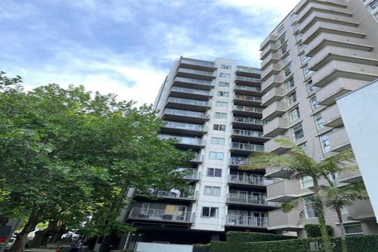 Photo of property in 17 Carrickdawson Drive, Flat Bush, Auckland, 2019