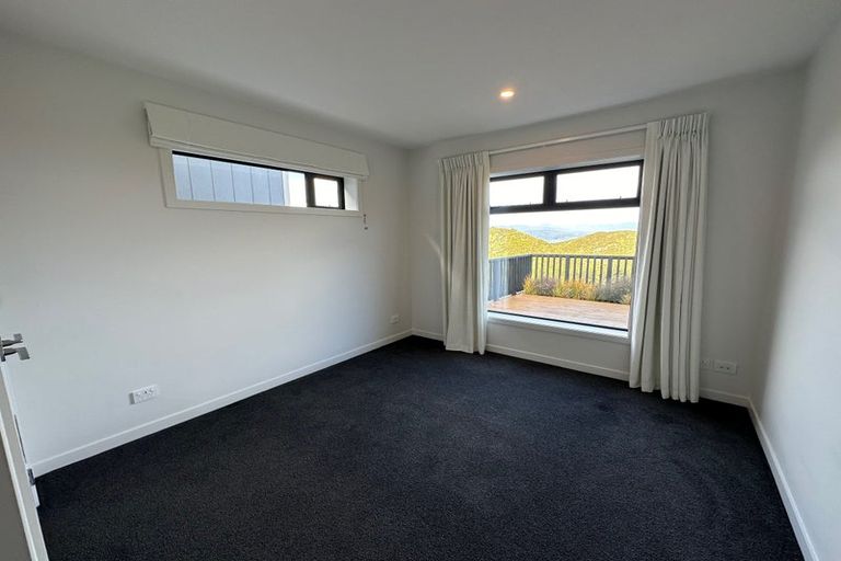 Photo of property in 34 Epic Way, Newlands, Wellington, 6037