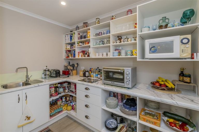 Photo of property in 134 Gladstone Road, Levin, 5571