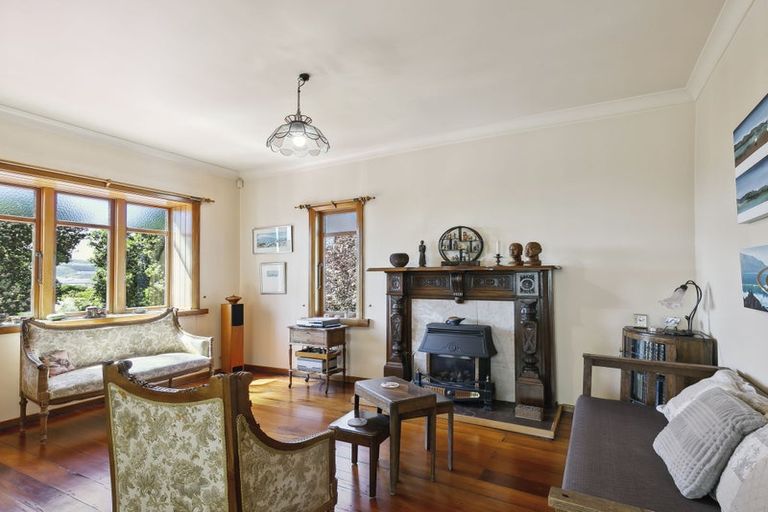 Photo of property in 159 Sutherland Road, Lyall Bay, Wellington, 6022