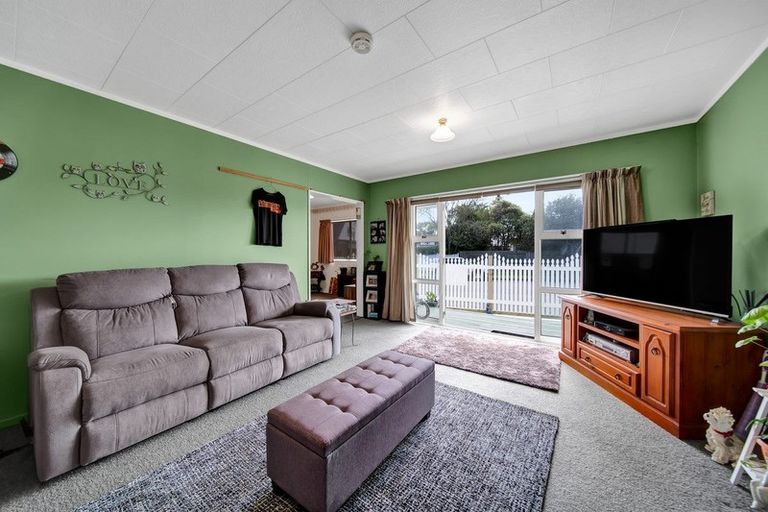 Photo of property in 57 Murray Avenue, Hawera, 4610