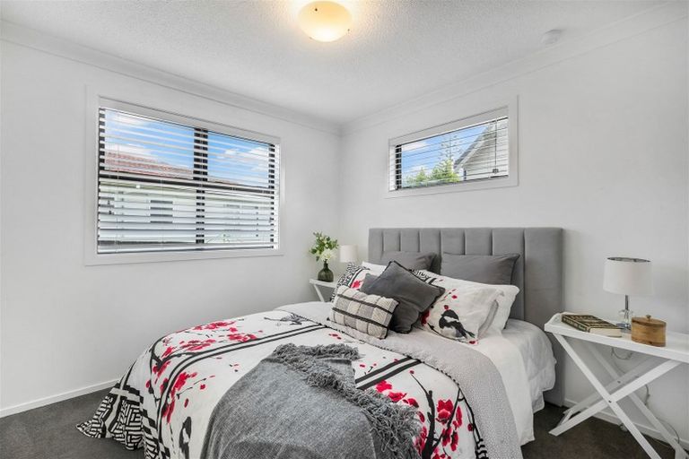 Photo of property in 49 Minaret Drive, Bucklands Beach, Auckland, 2014