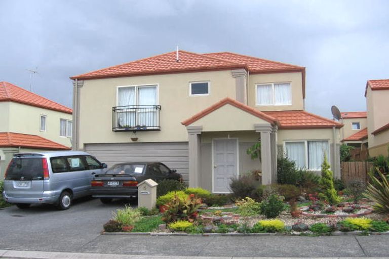 Photo of property in 6 Dainton Place, New Lynn, Auckland, 0600