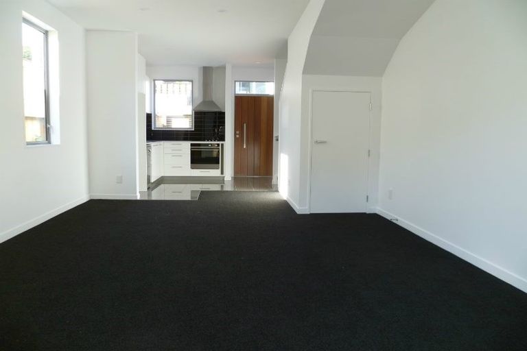 Photo of property in 6/59 The Parade, Island Bay, Wellington, 6023