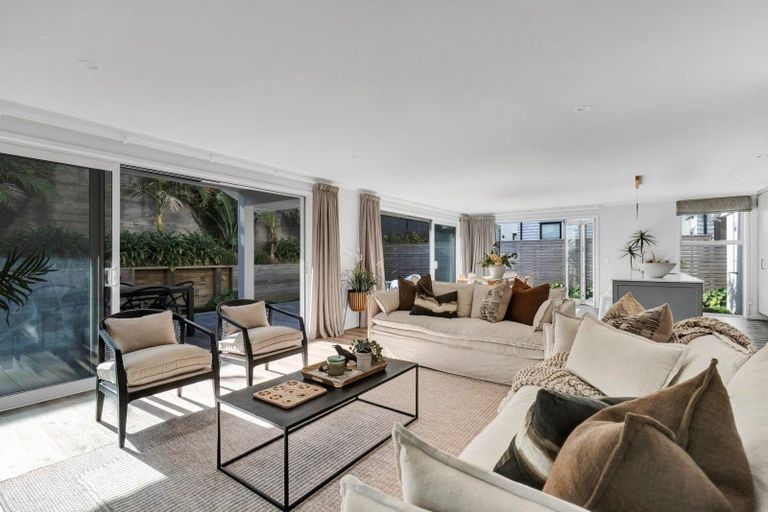 Photo of property in 4 Te Ara O Ngakeiha, Fitzroy, New Plymouth, 4312