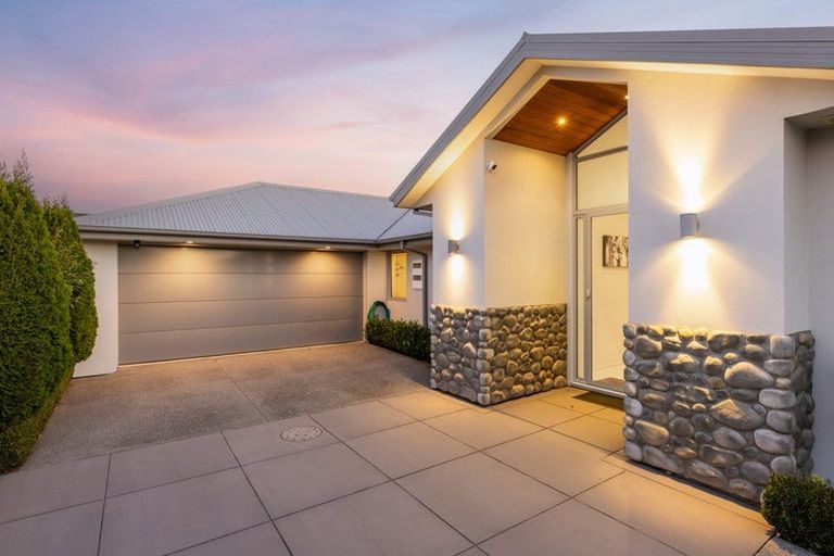 Photo of property in 35 Brookwater Avenue, Northwood, Christchurch, 8051