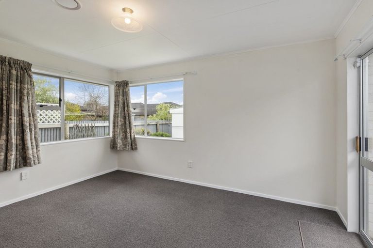 Photo of property in 44 Durham Street, Levin, 5510