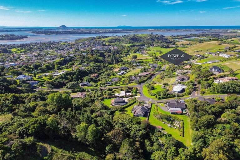 Photo of property in 14r Estates Terrace, Welcome Bay, Tauranga, 3175