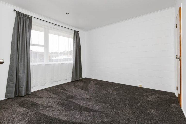 Photo of property in 2/6 Hill Road, Papatoetoe, Auckland, 2025